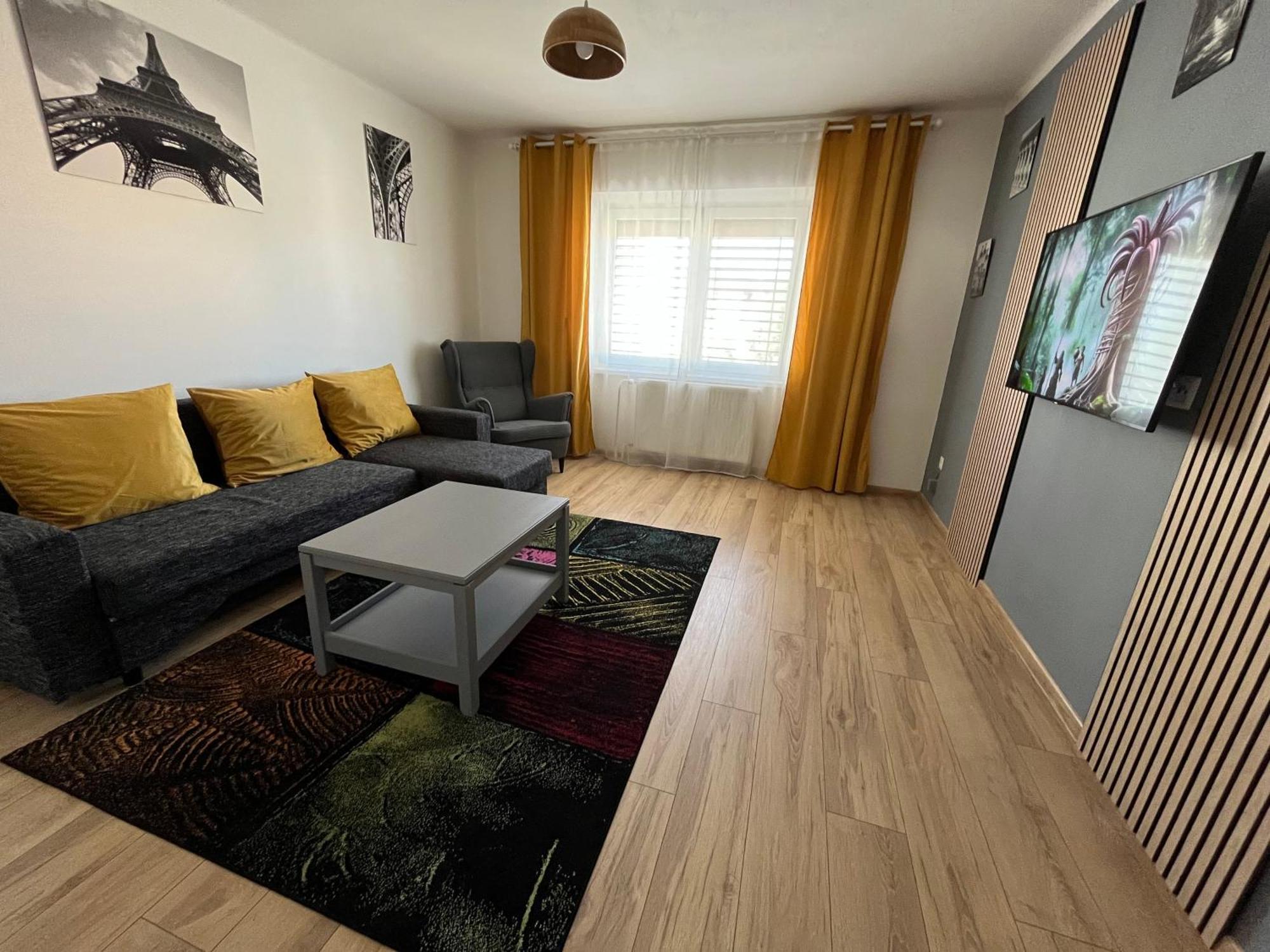 Apartments Trenčín Esterno foto